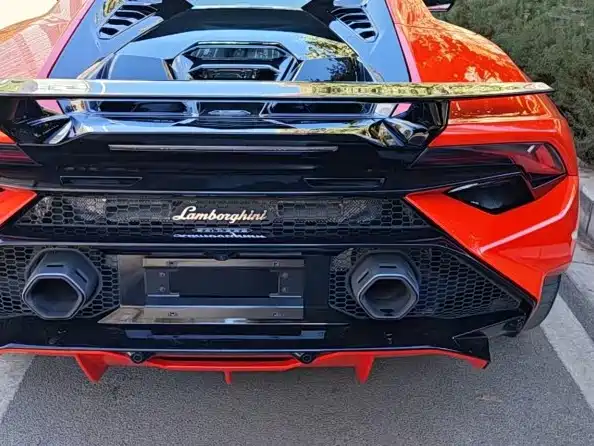 Lamborghini Huracan 2024 — фото 11