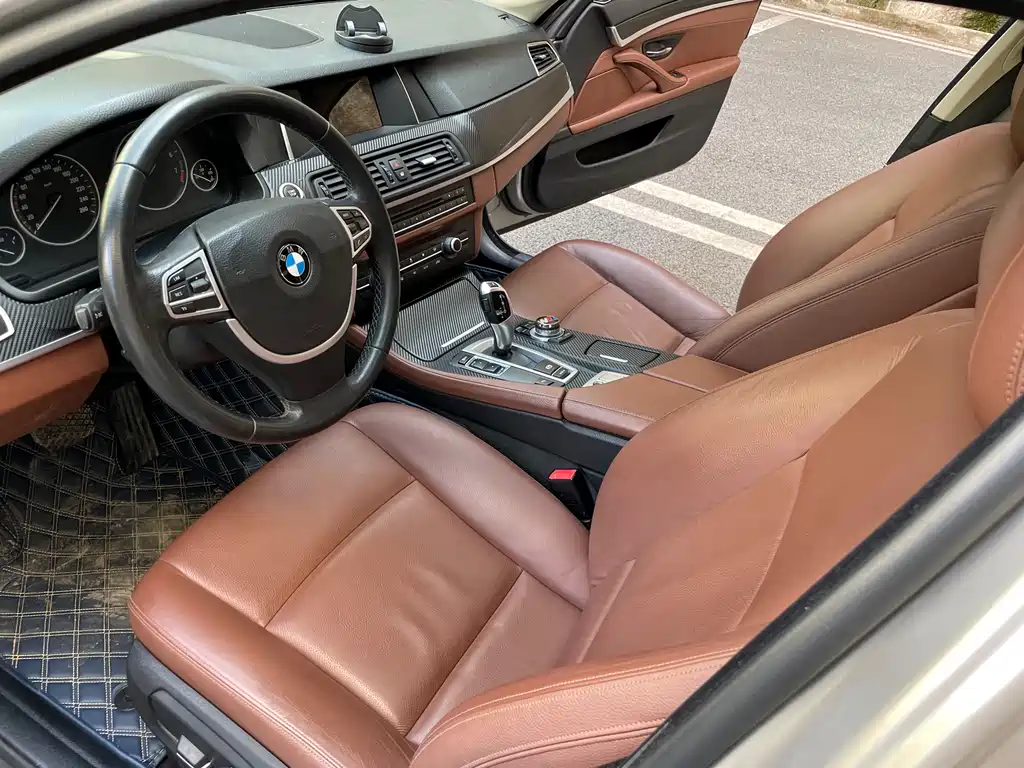 BMW 5 Series 2014 — фото 12