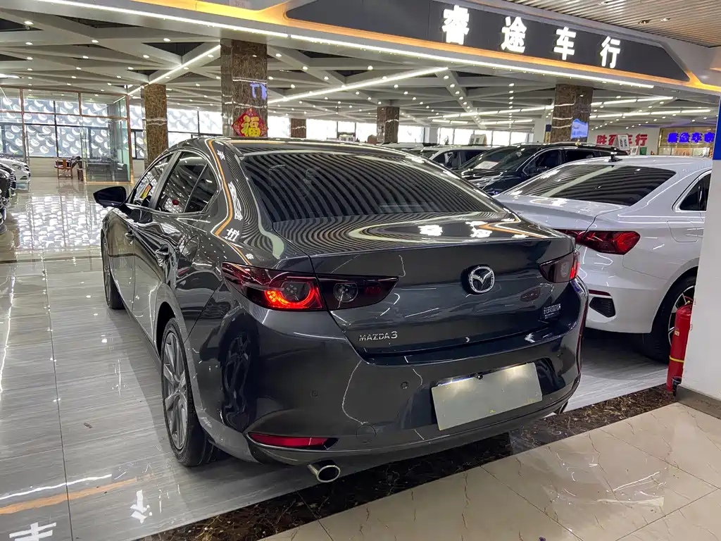 Mazda 3 Angkesela 2022