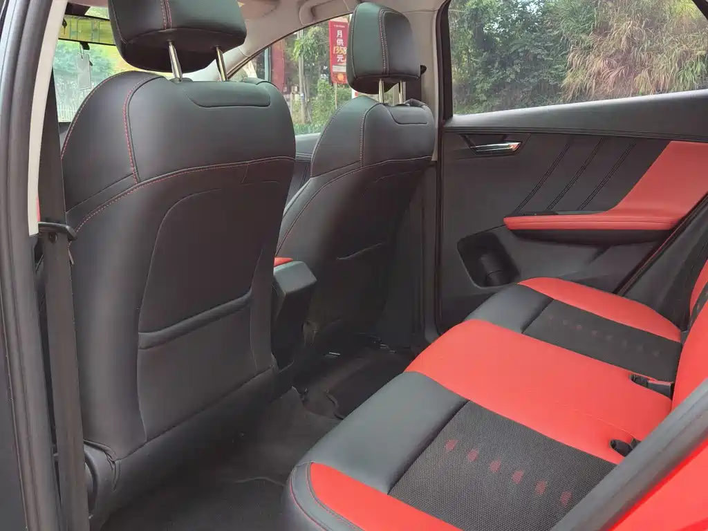 BYD e2 2021