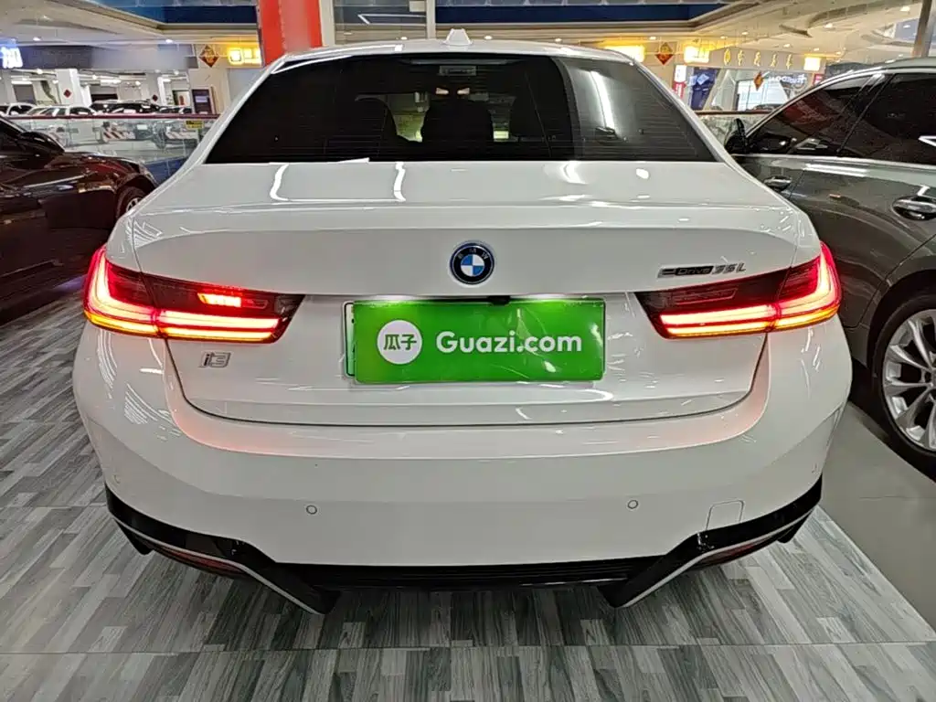 BMW i3 2023