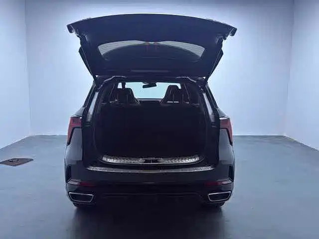 Changan CS75PLUS 2024 — фото 11