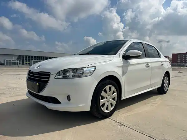 Peugeot 301 2017