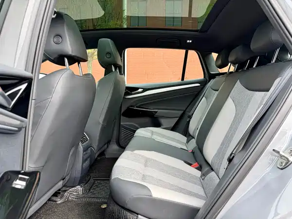 Volkswagen ID.4 CROZZ 2025