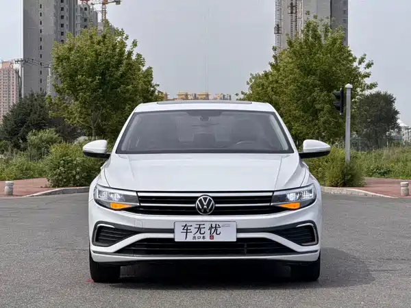 Volkswagen Bora 2023