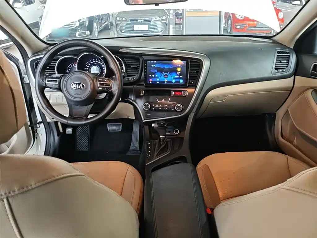 Kia K5 2019 — фото 10