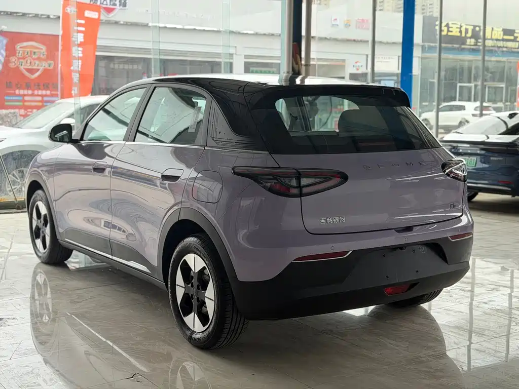 Geely Galaxy Starwish 2025 — фото 13