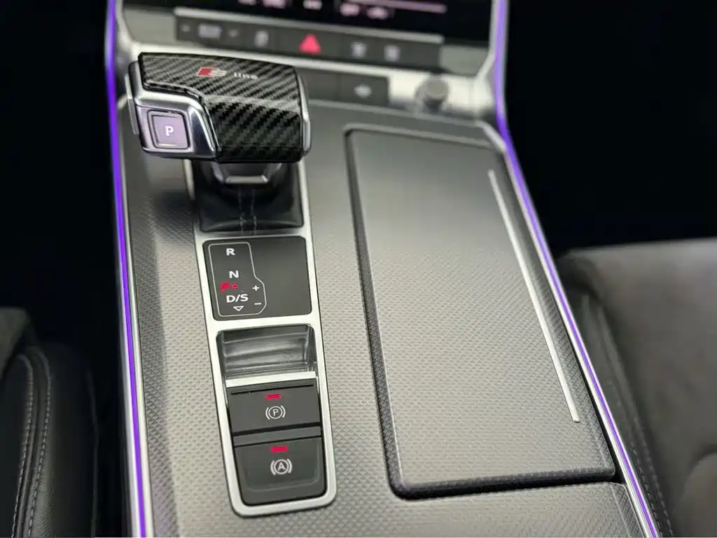 Audi A6L 2020