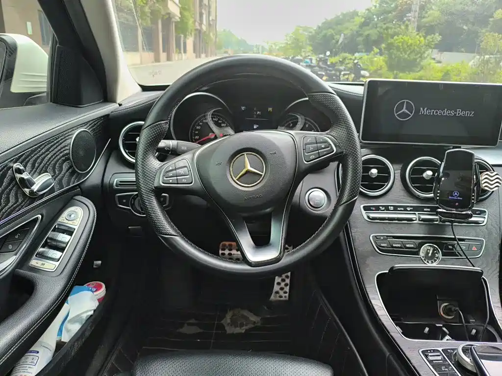 Mercedes-Benz C-Class 2016