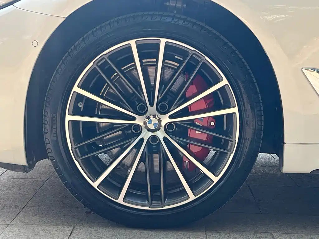 BMW 5 Series 2022