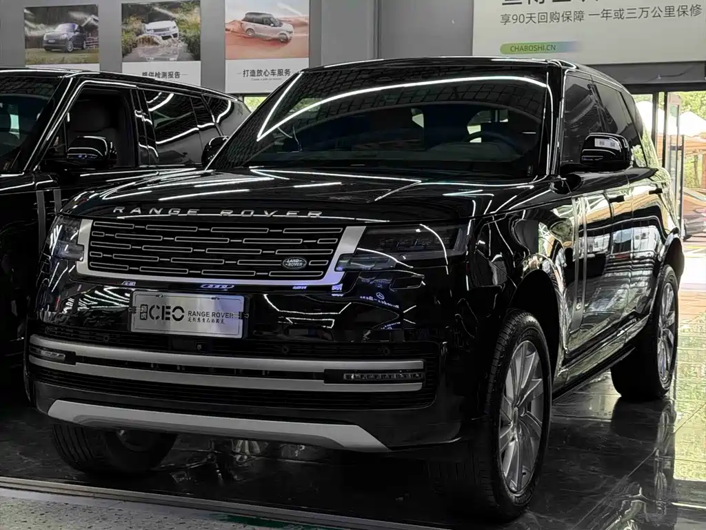 Land Rover Range Rover 2023 — фото 1
