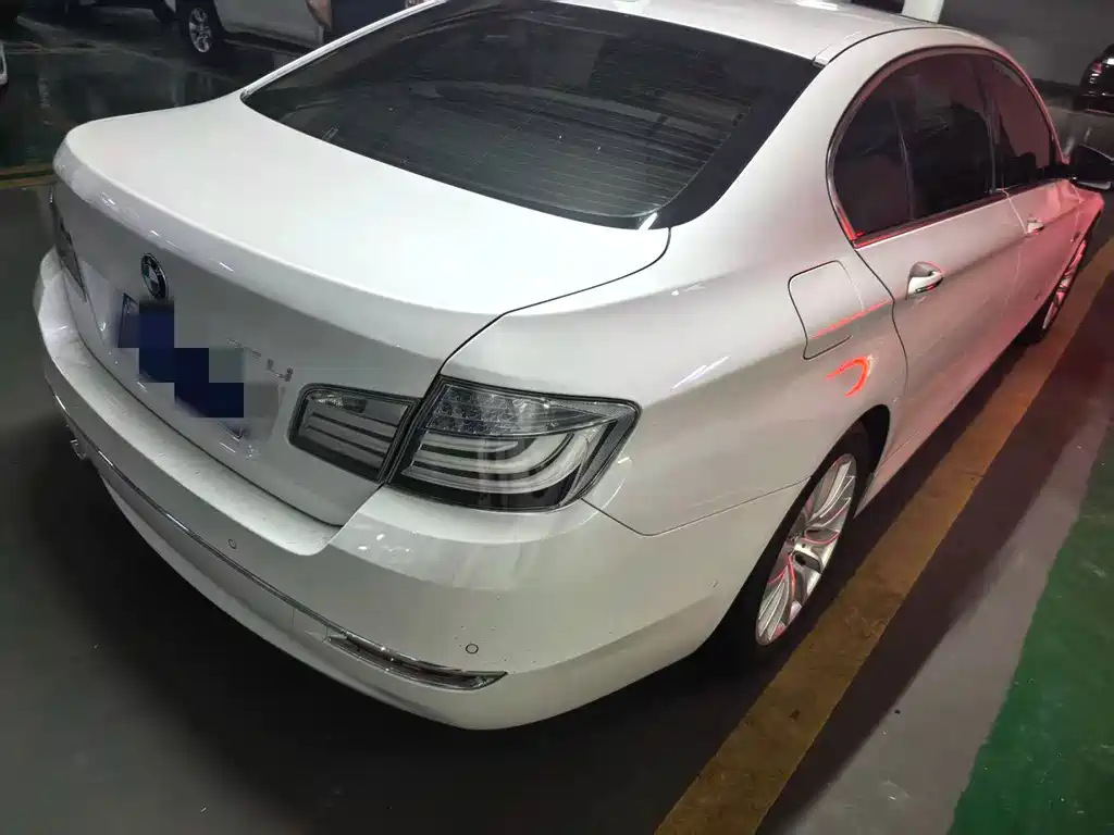 BMW 5 Series 2015 — фото 2