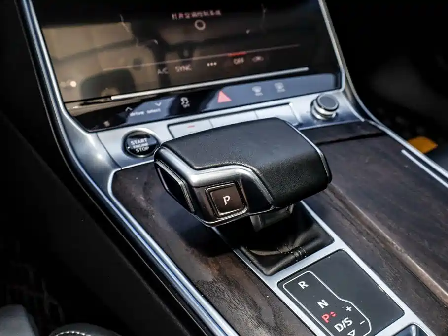 Audi A6L 2022 — фото 32