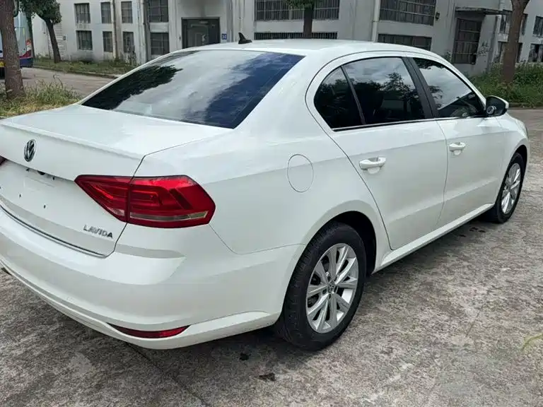 Volkswagen Lavida 2016