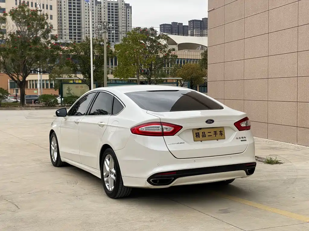 Ford Mondeo 2016 — фото 9