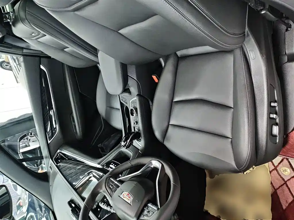 Cadillac XT6 2023 — фото 14