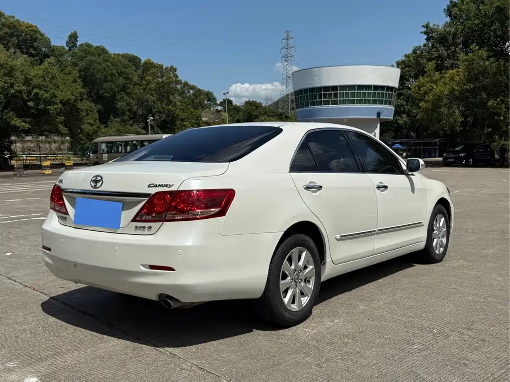 Toyota Camry 2007 — фото 18