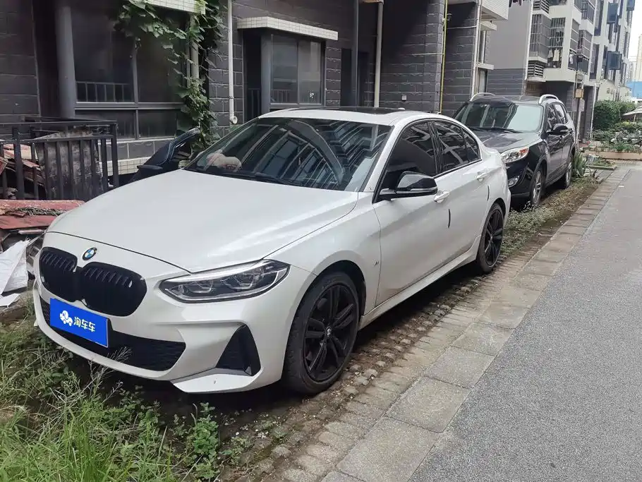 BMW 1 Series 2022
