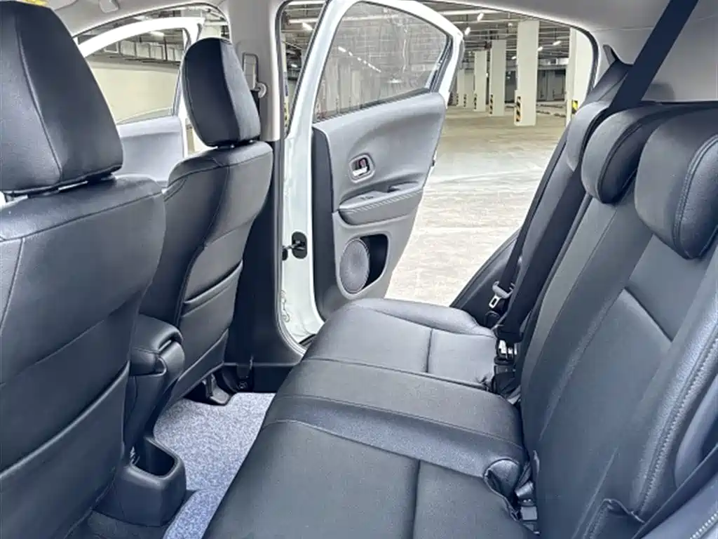 Honda Vezel 2017 — фото 10