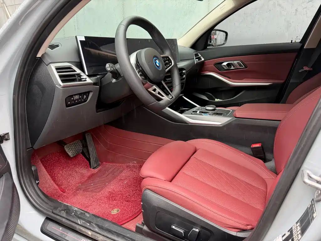 BMW i3 2025
