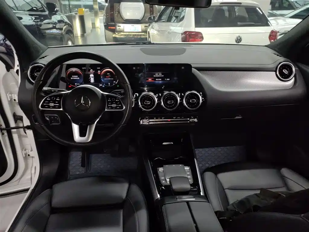 Mercedes-Benz GLA 2023 — фото 12
