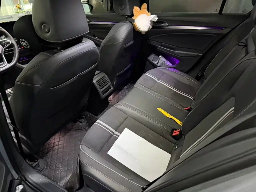 Volkswagen Golf 2022