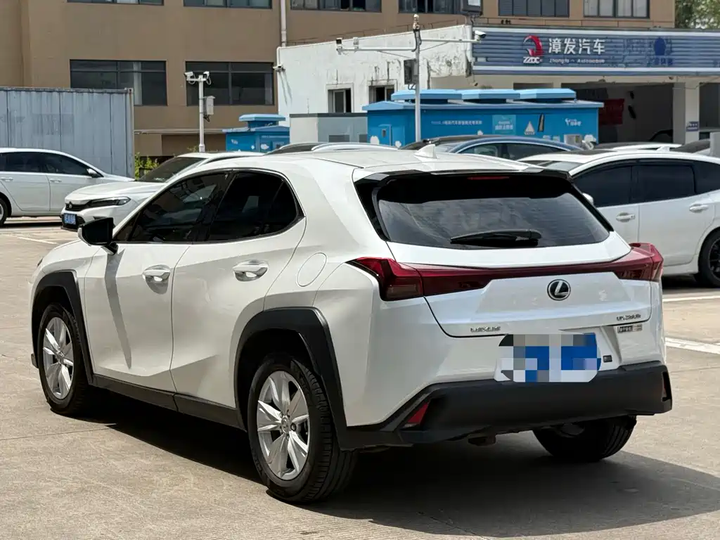 Lexus UX 2023 — фото 9
