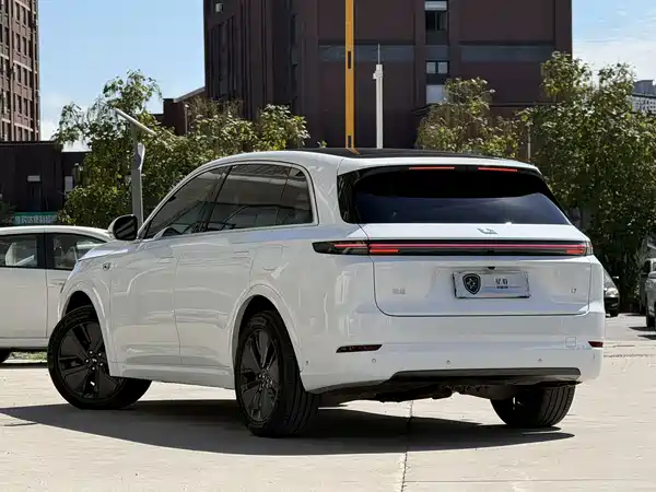 Li Auto L7 2024