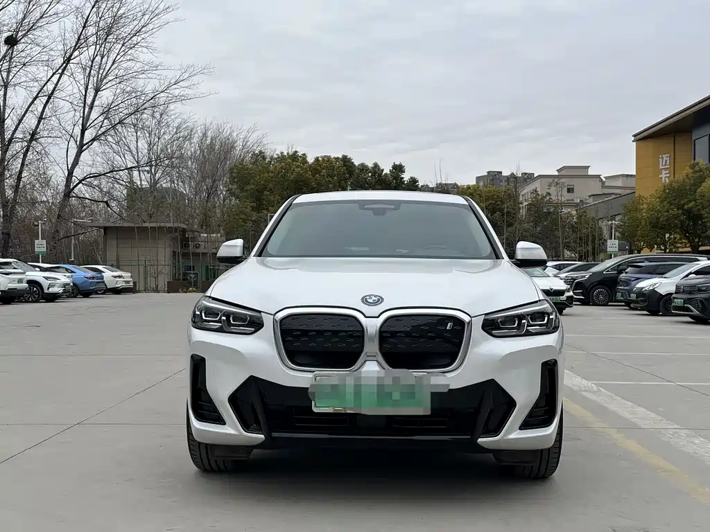BMW iX3 2021 — фото 2
