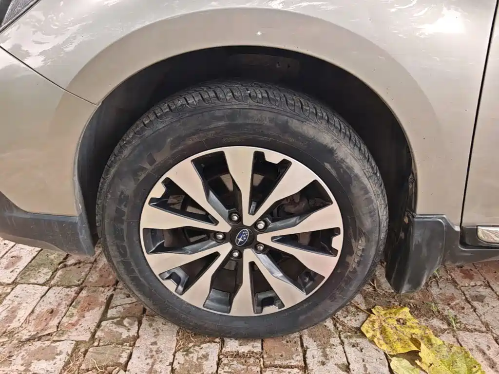 Subaru Outback 2017 — фото 23