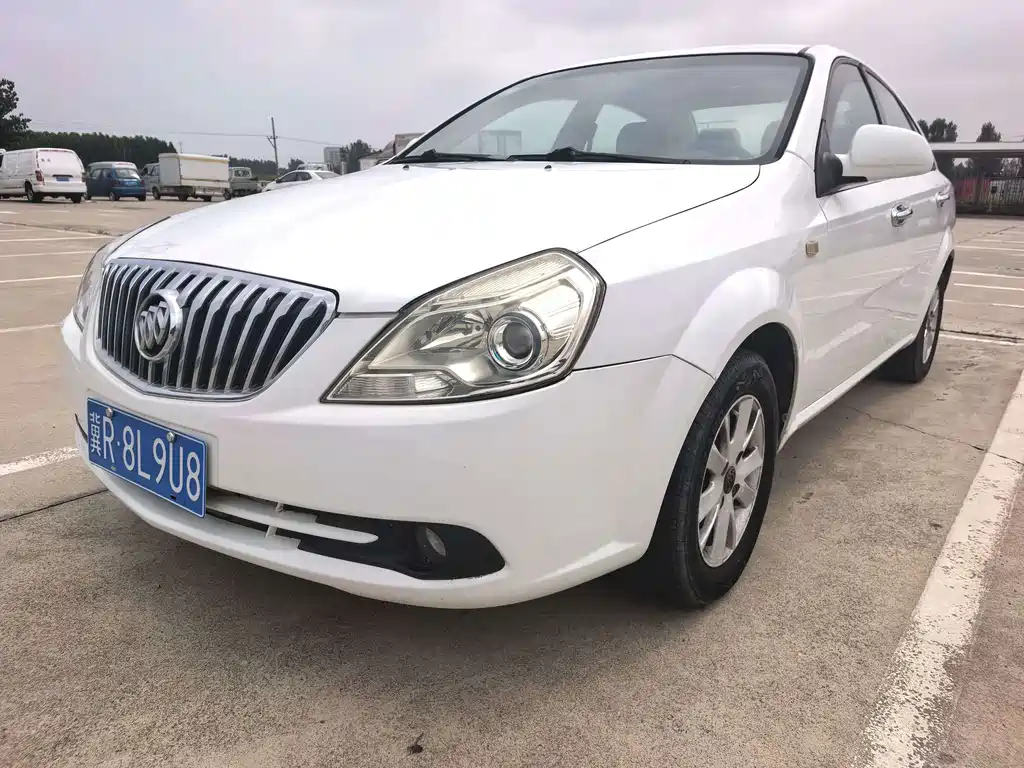Buick Excelle 2013
