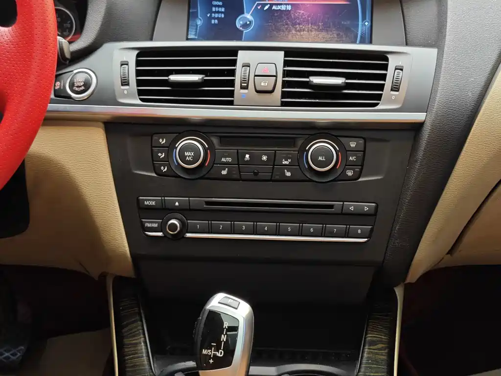 BMW X3 2013 — фото 19