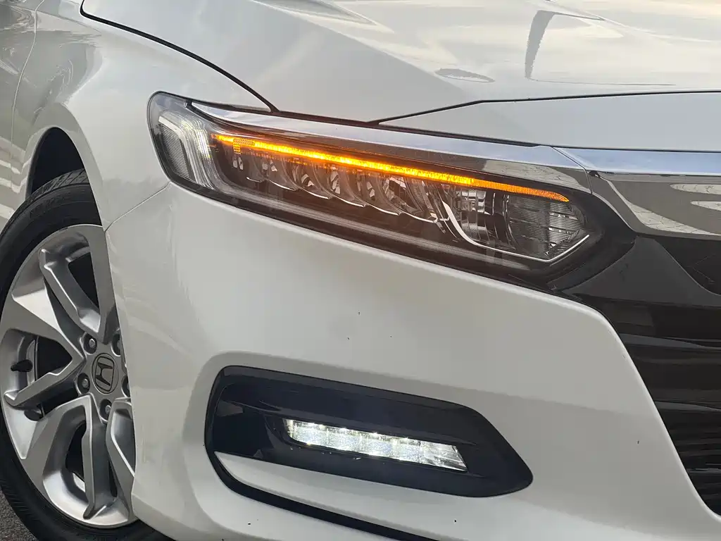 Honda Accord 2021 — фото 17
