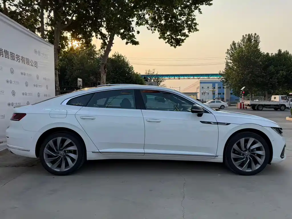 Volkswagen CC 2024