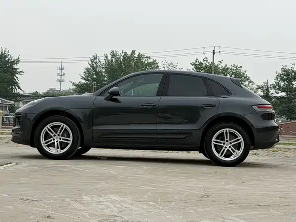 Porsche Macan 2024