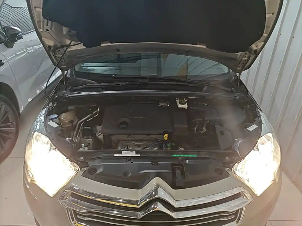 Citroën C4L 2015 — фото 20