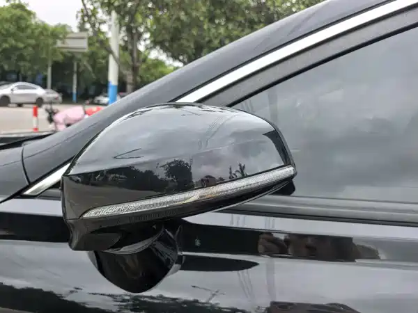 Hongqi H5 2022