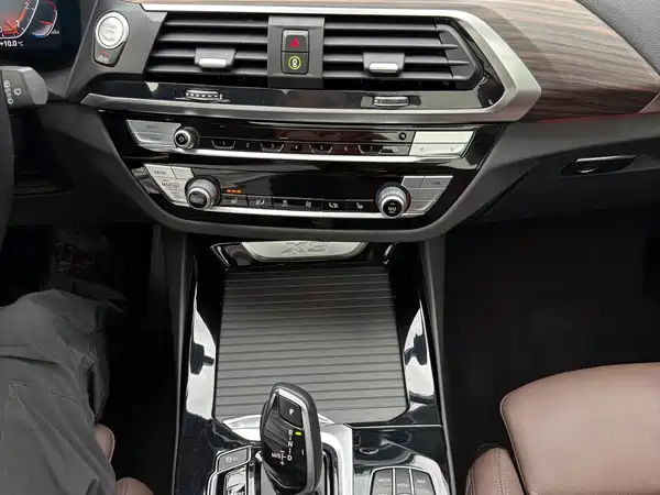 BMW X3 2021