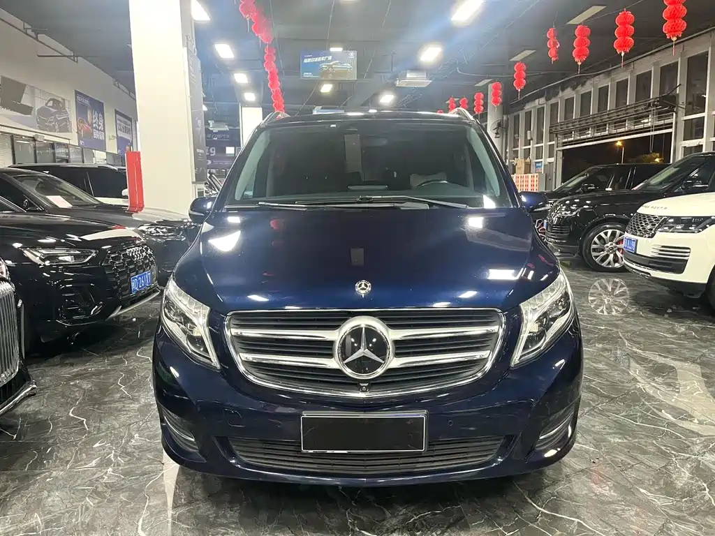 Mercedes-Benz V-Class 2020 — фото 2