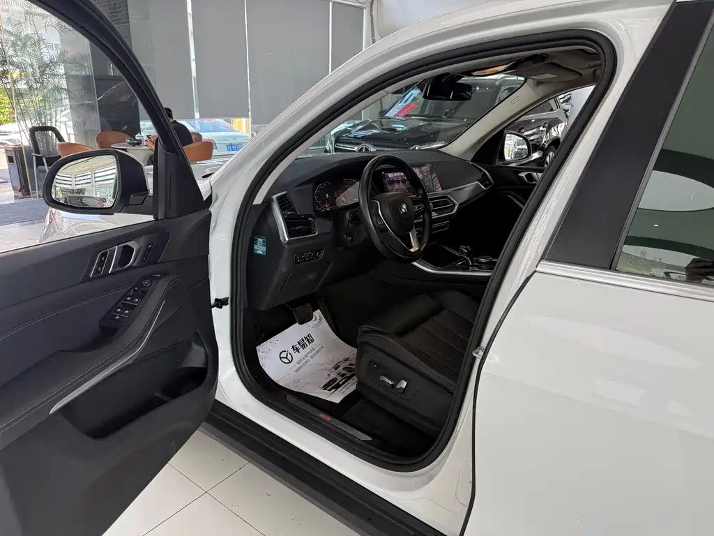 BMW X5 2019