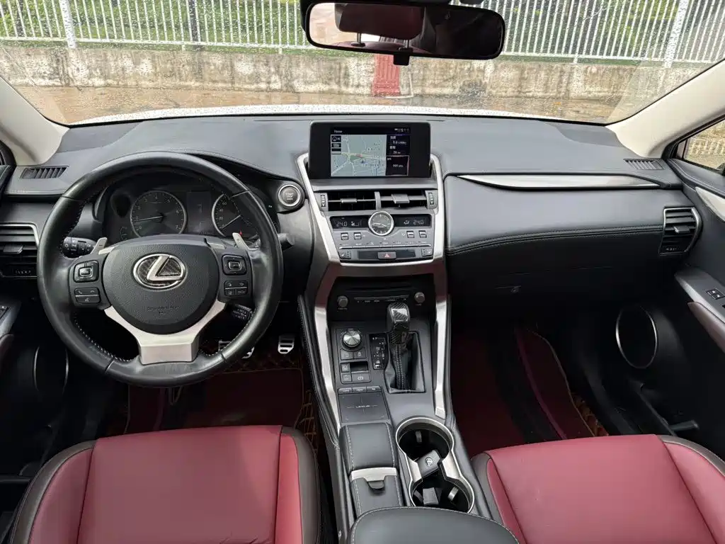 Lexus NX 2018