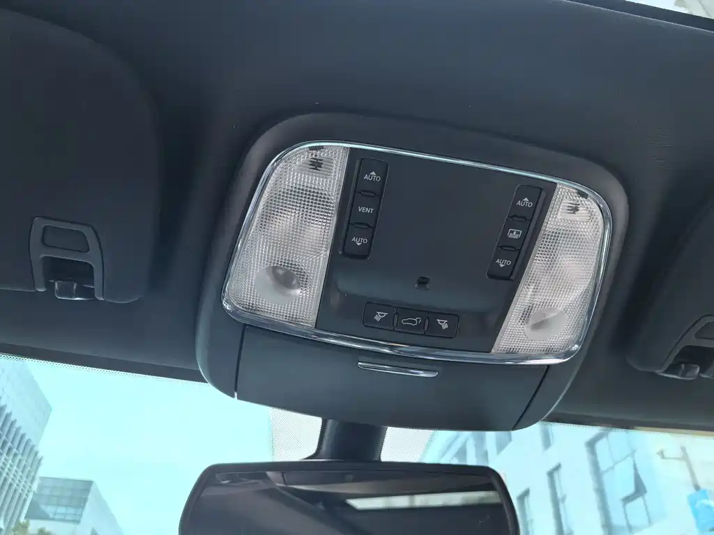 Jeep Grand Cherokee 2014 — фото 21