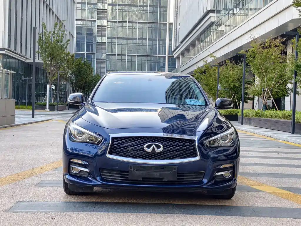 Infiniti Q50L 2016 — фото 2