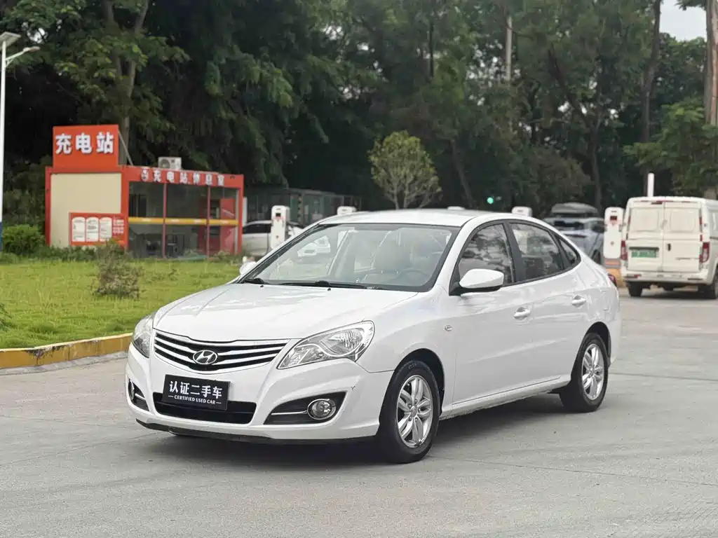 Hyundai Elantra 2014