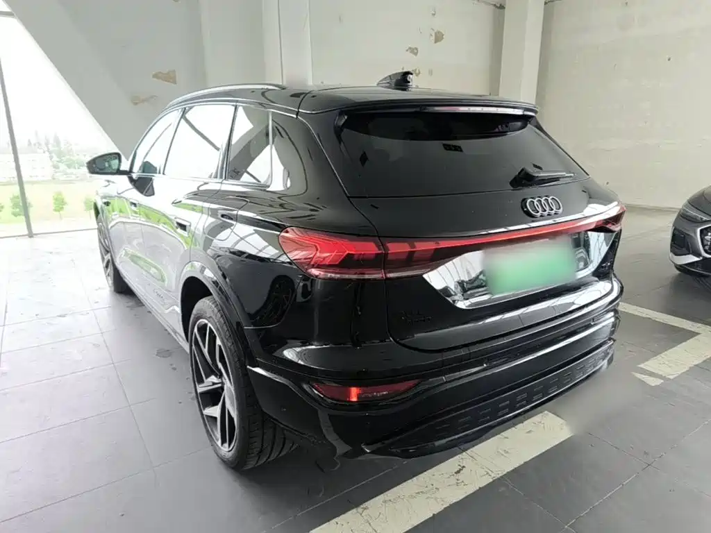 Audi Q6L E-Tron 2025 — фото 5