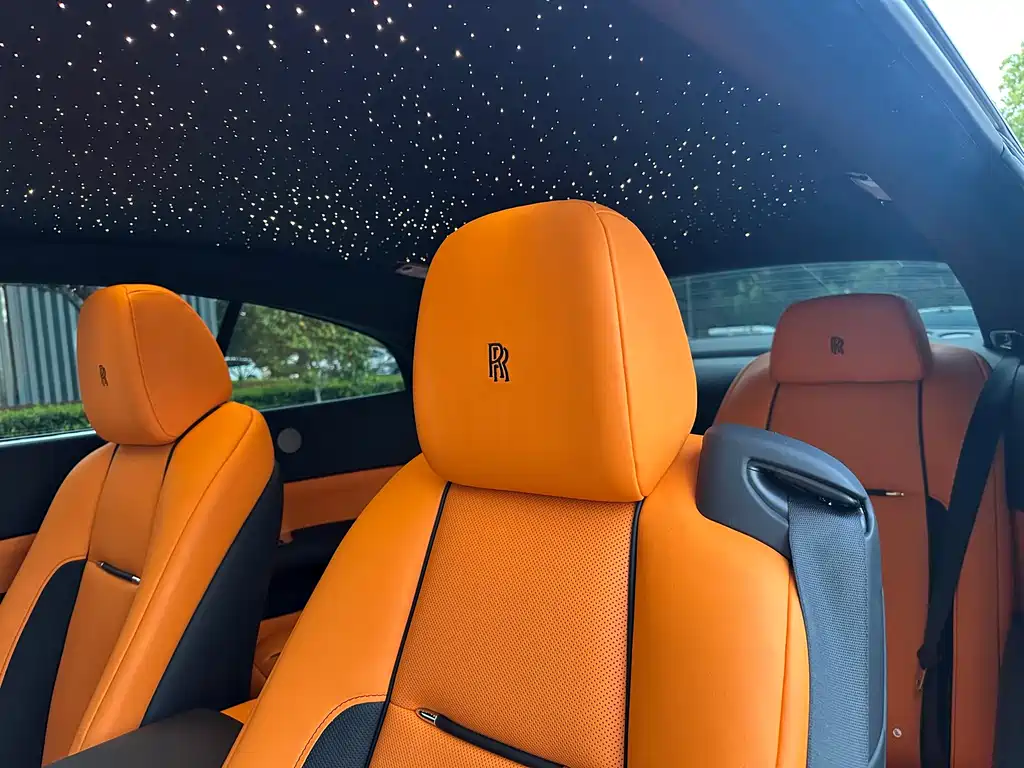 Rolls-Royce Wraith 2018 — фото 15