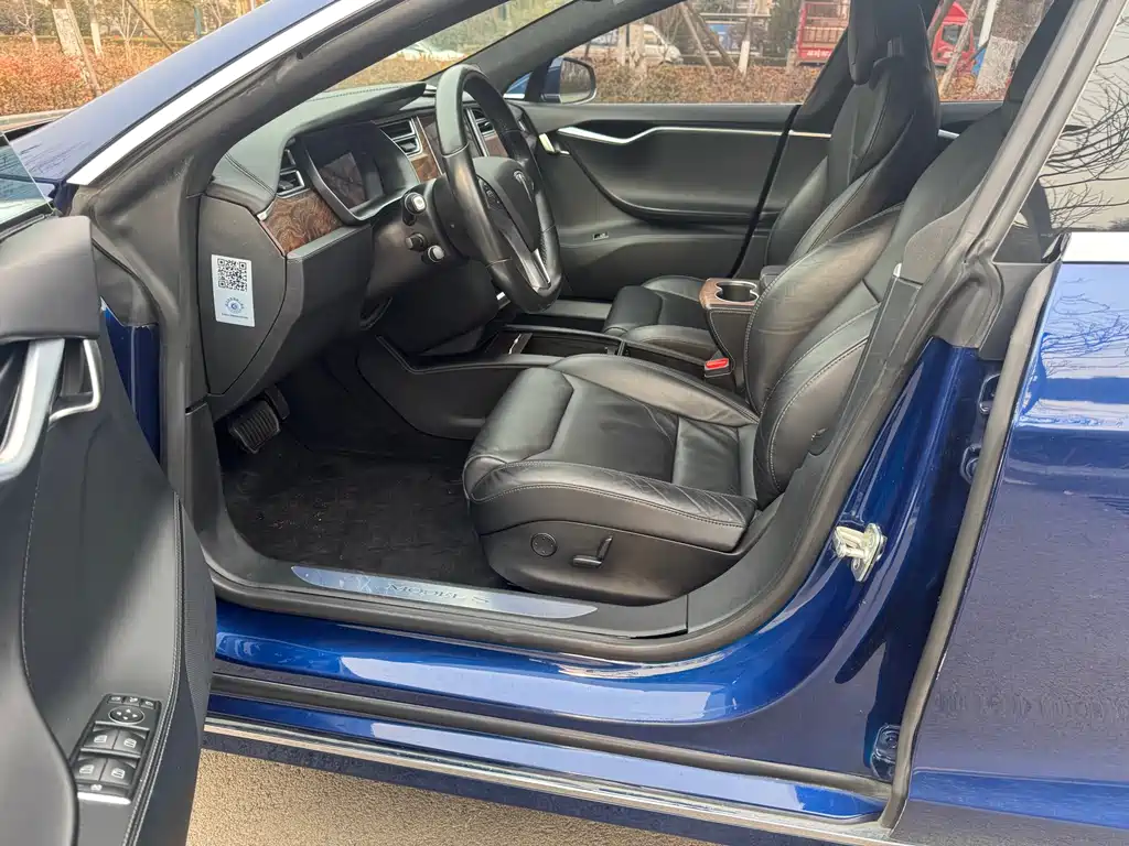 Tesla Model S 2017