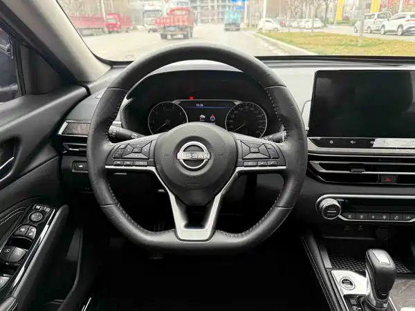 Nissan Teana 2024