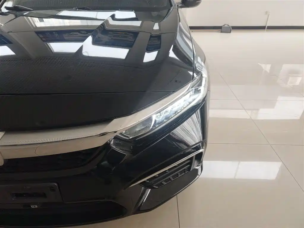 Honda Inspire 2021 — фото 15