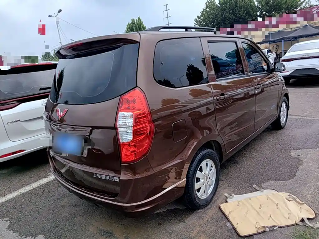 Wuling Hongguang 2018 — фото 7